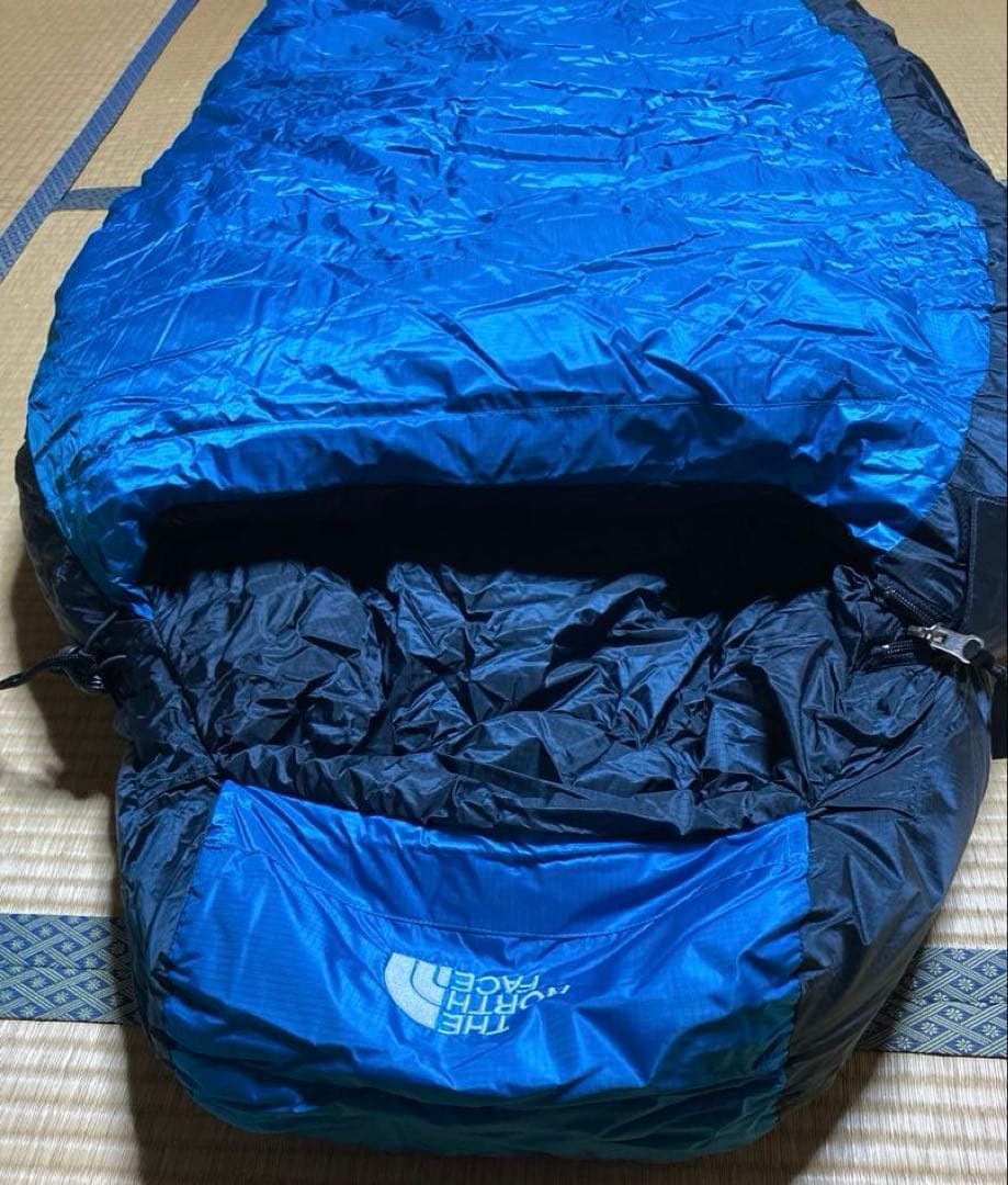 The North Face マミー型ダウン寝袋 青/黒　極寒地可能
