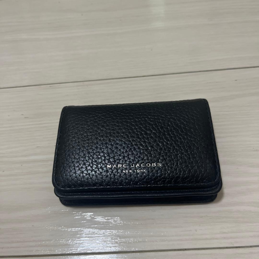 miku　MARC JACOBS 名刺入れ