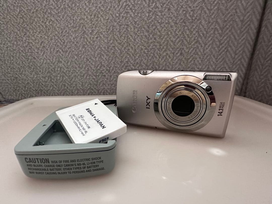 【Canon】IXY 10S コンパクトデジタルカメラ シルバー