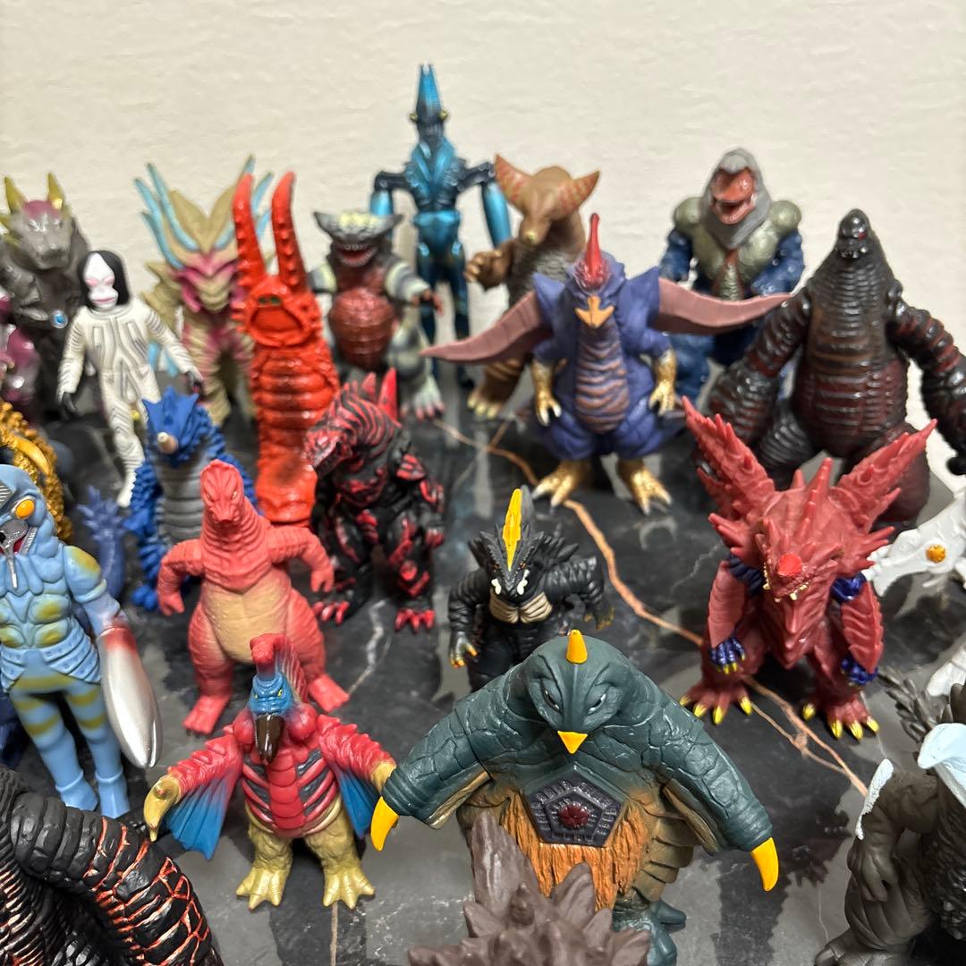 ウルトラマン　フィギア　怪獣　大量　まとめ売り