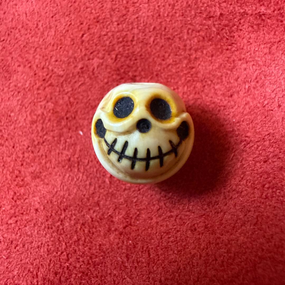 チベタンスカル　チティ・パティ　マンモス牙　ボーンビーズ　チベット　根付　髑髏