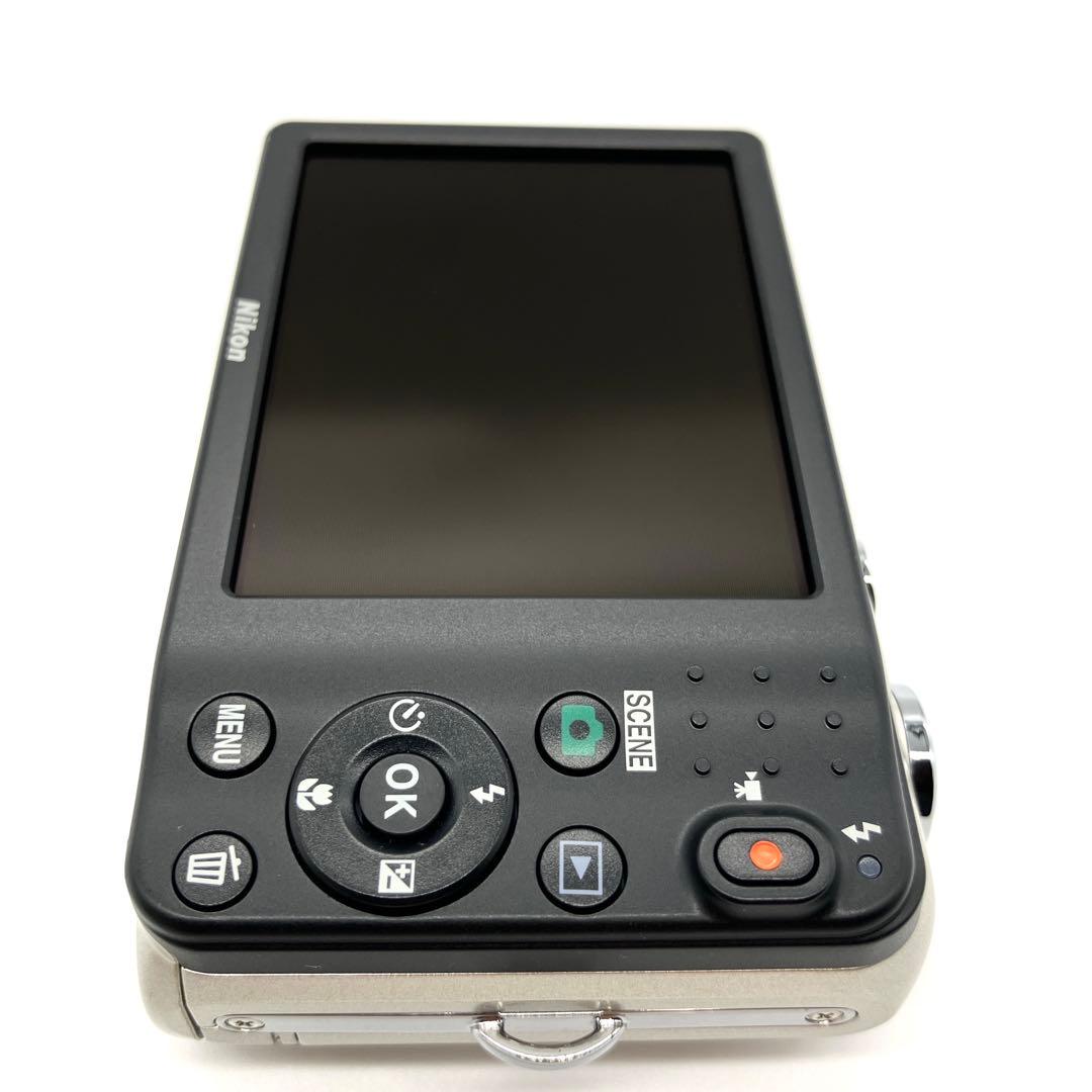 美品 Nikon ニコン COOLPIX クールピクス L28 単三電池使用