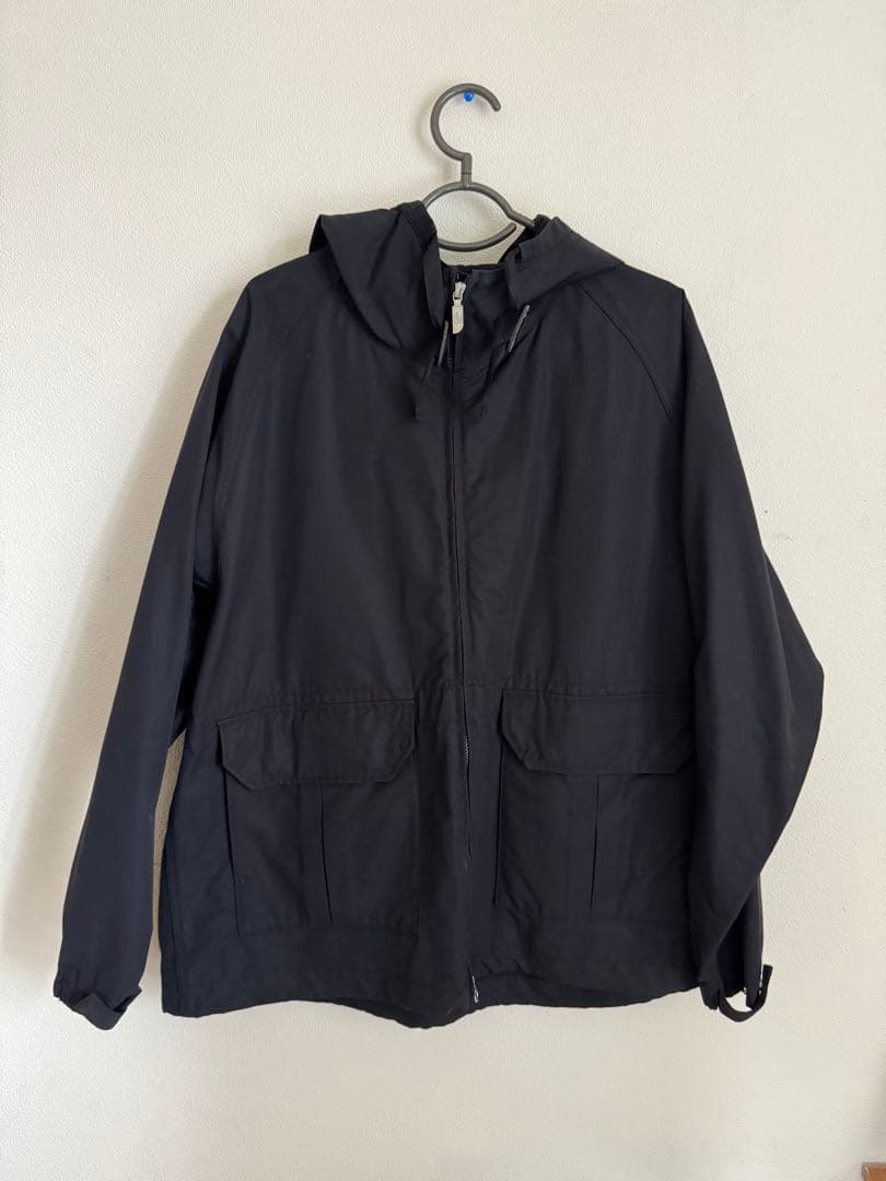 THE NORTH FACE ブラックナイロンジャケット