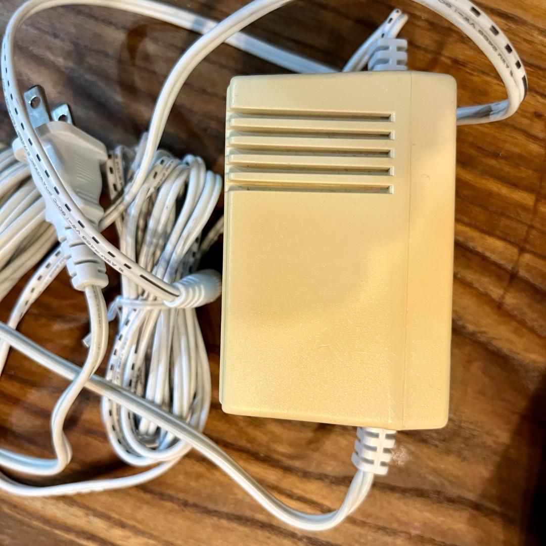 Tivoli Audio MODEL THREE 時計付きラジオ