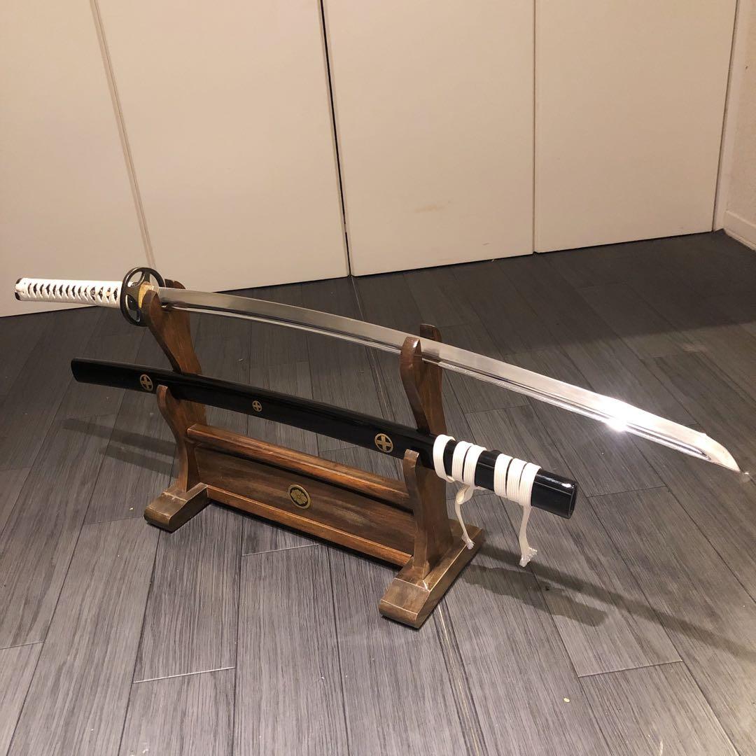 高級模造刀　樋有刀身 白拵え　居合刀　太刀　本格模造刀　紋様入り鞘