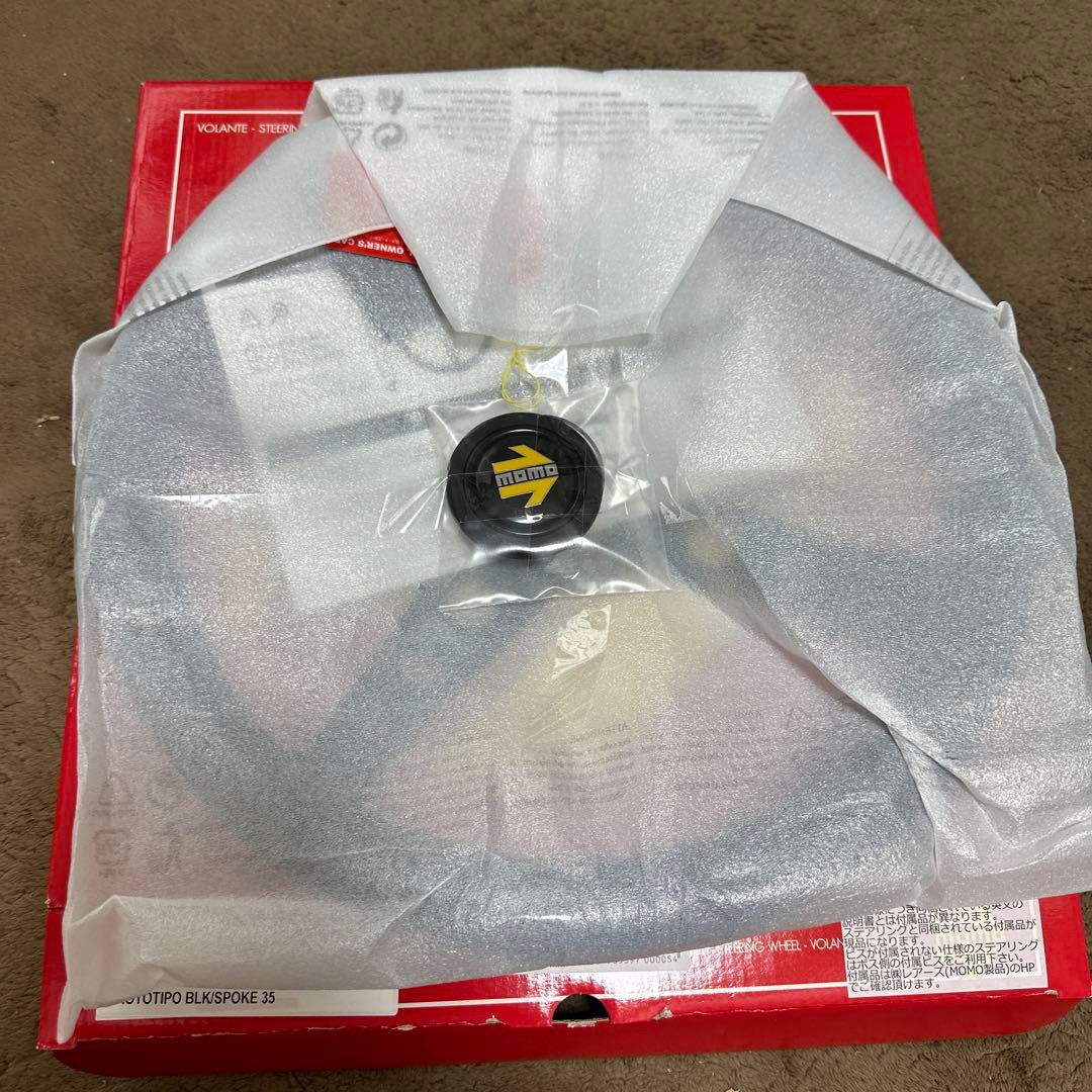正規品MOMO プロトBK/BKスポーク　350mm新品未使用！