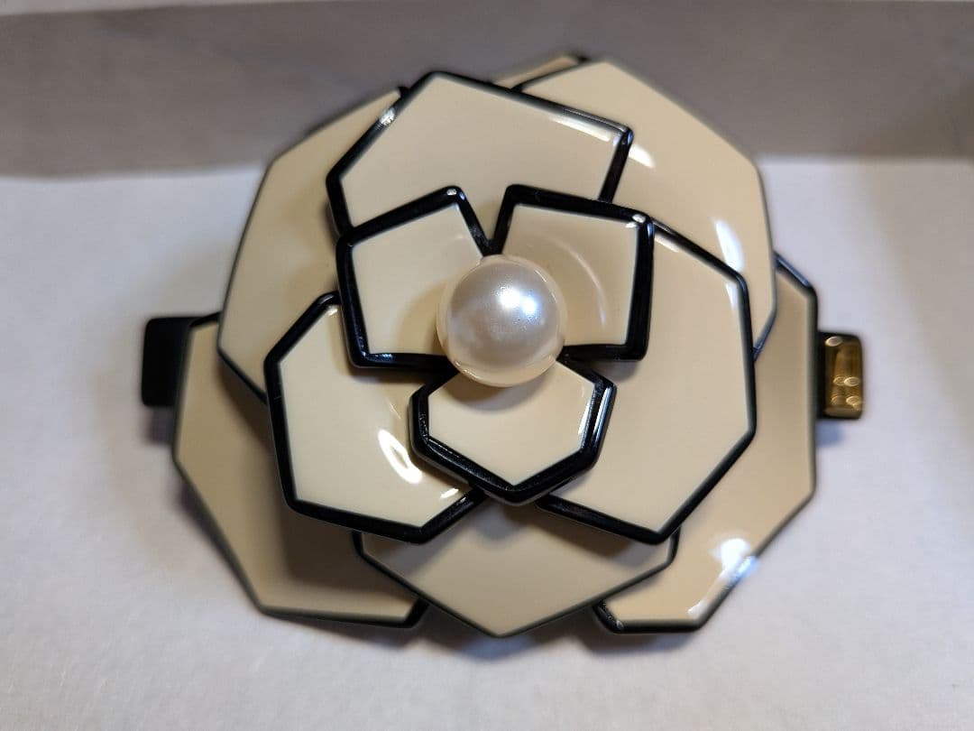 【アレクサンドル ドゥ パリ】 50周年限定カメリアバレッタ8cm