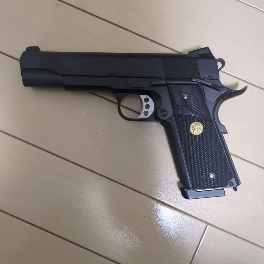 MEUピストル　ガスガン