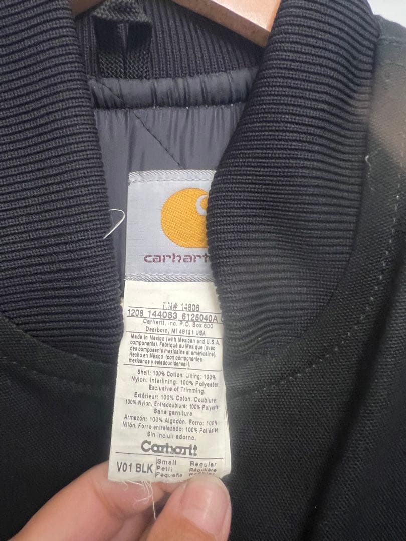 carhartt ベスト　ブラック　Ｓ