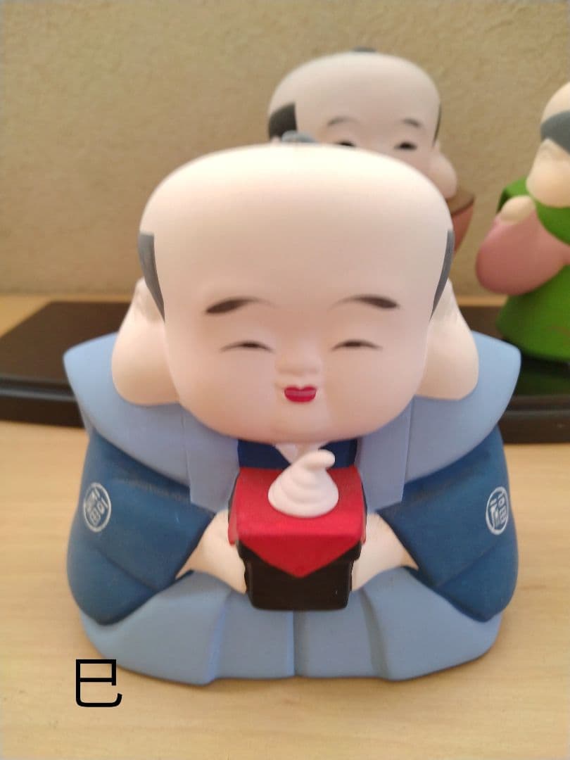 干支、縁起物福助人形十二個勢揃い、日本製陶器