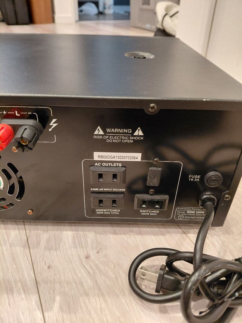 CLASSIC PRO KOK1000　カラオケアンプ