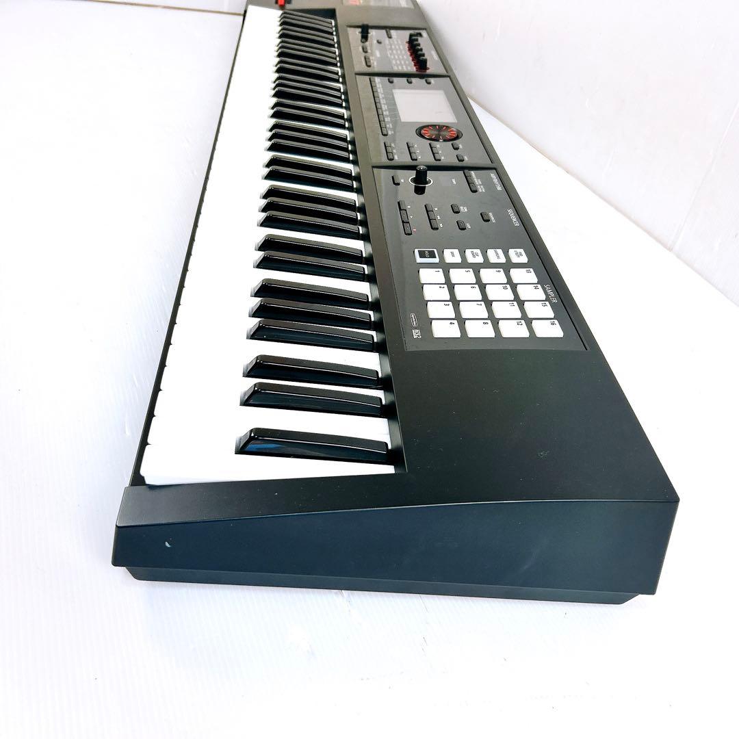 Roland ローランド　FA-07 76鍵 シンセサイザー　キーボード