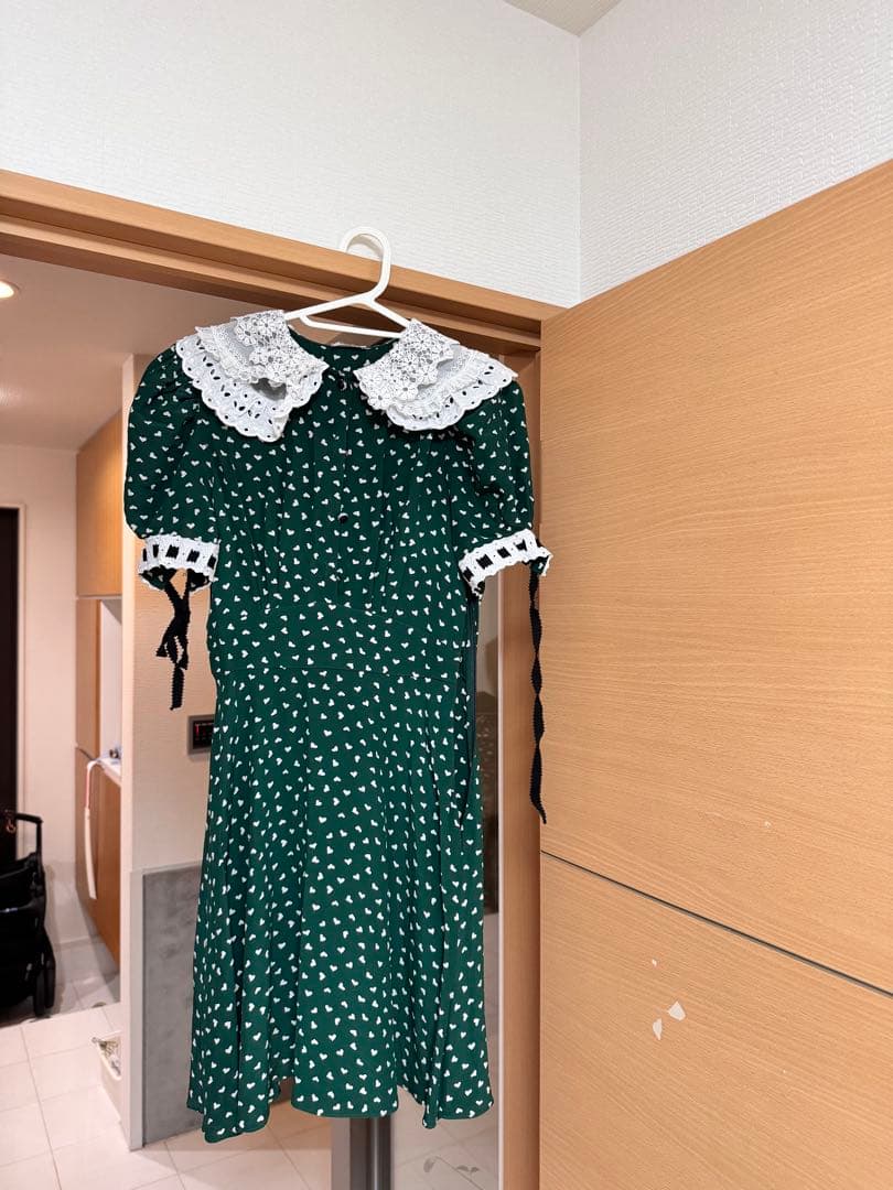 miumiu ミウミウ　ハート柄緑色ミニワンピース