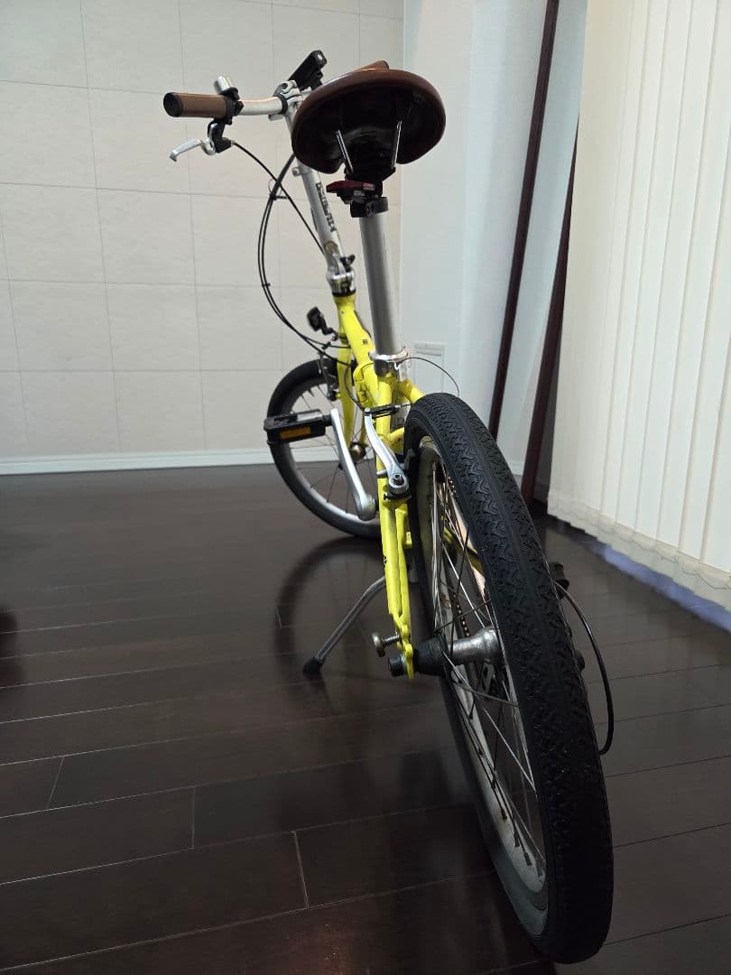 Boardwalk D8 折りたたみ自転車 イエロー