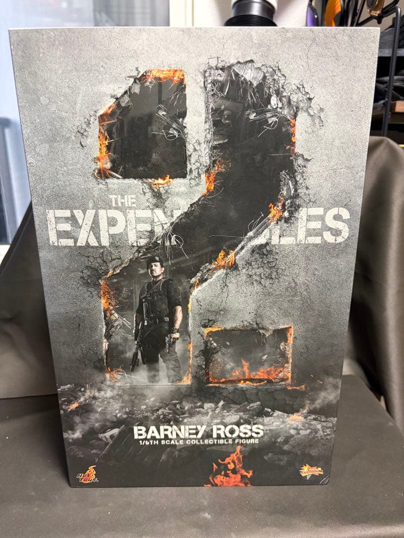 ホットトイズ エクスペンダブルズ2 バーニー・ロス 1/6 スタローン