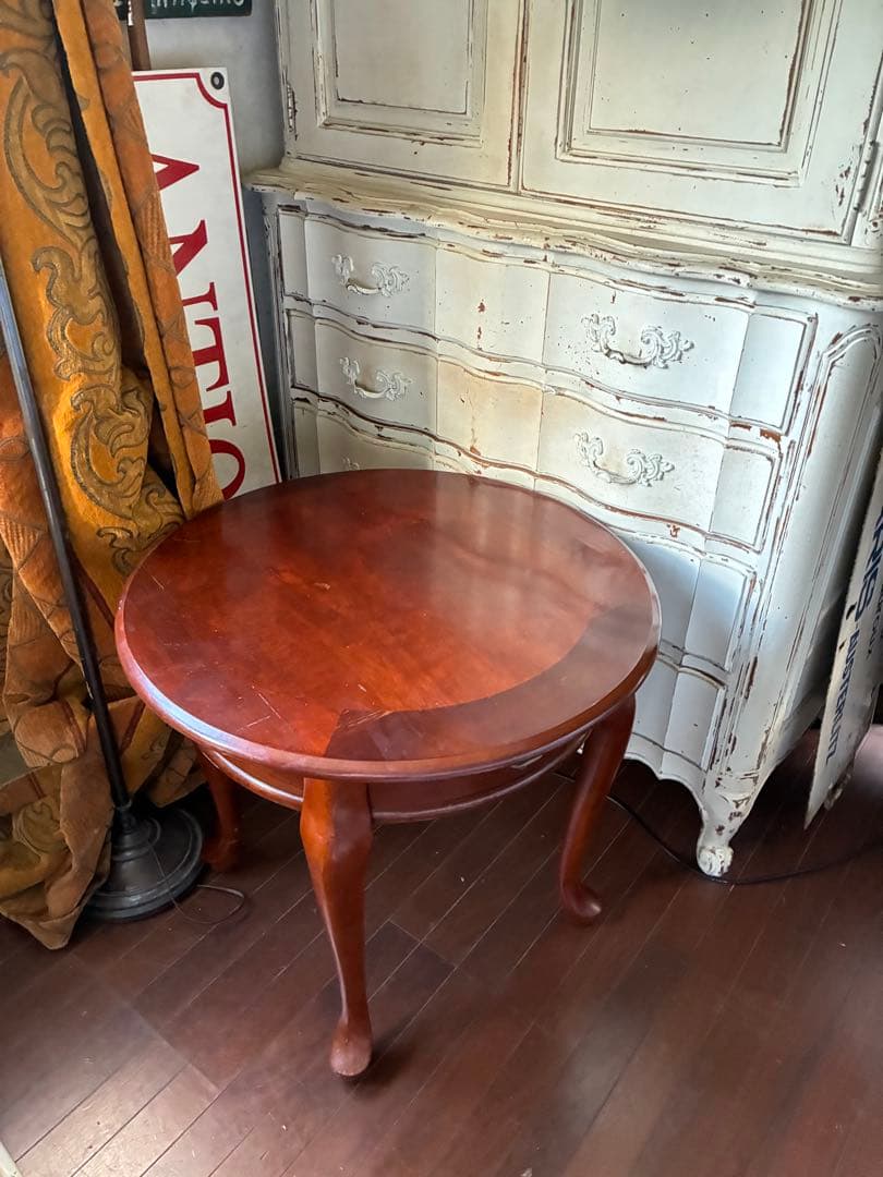 leonoahです　家具　丸　コーヒー　センター　ソファー　テーブル　猫脚