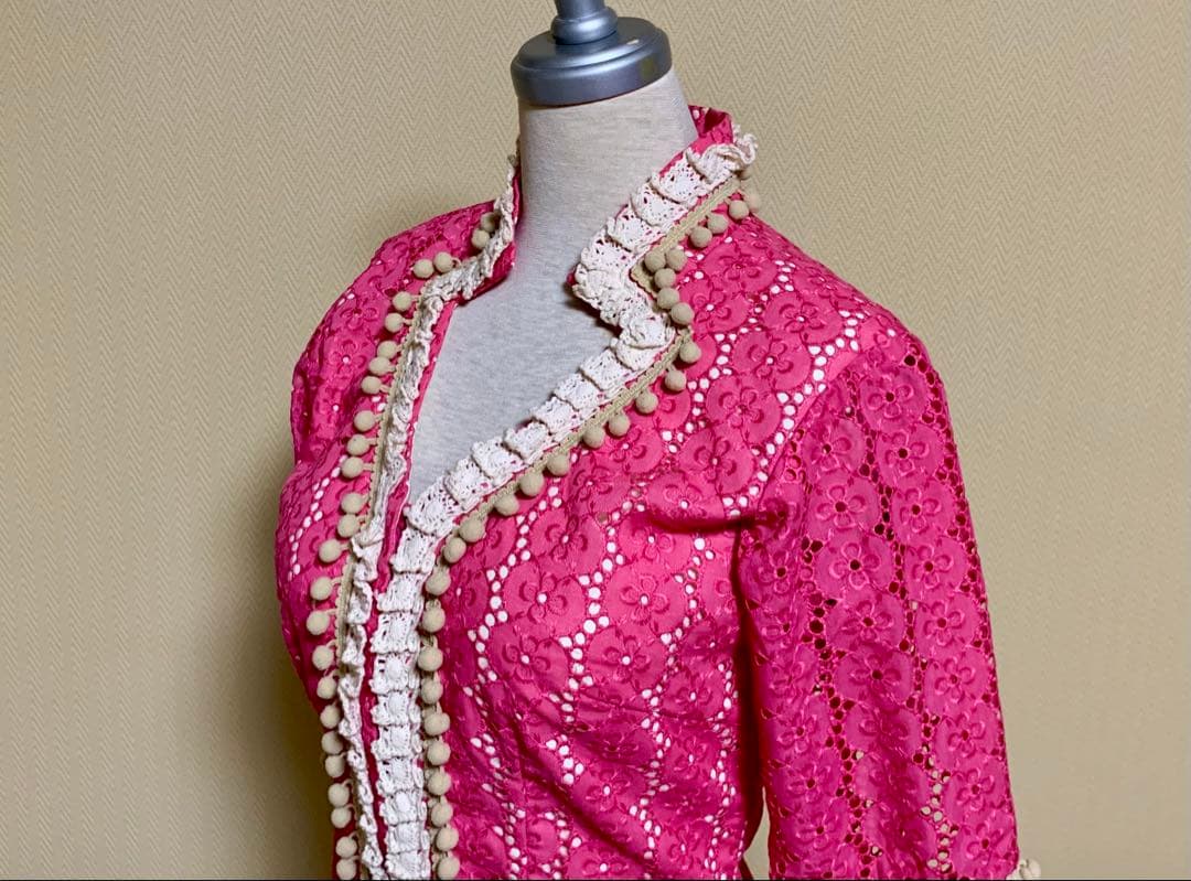 フラメンコ衣装　ソニアジョーンズ上下セット　ピンク✖️白　サイズS〜M