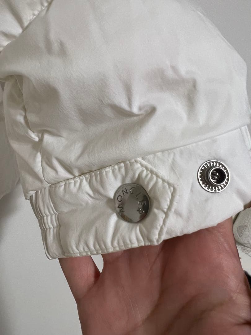 【ばなくま】MONCLER メンズ ホワイト ダウンジャケット