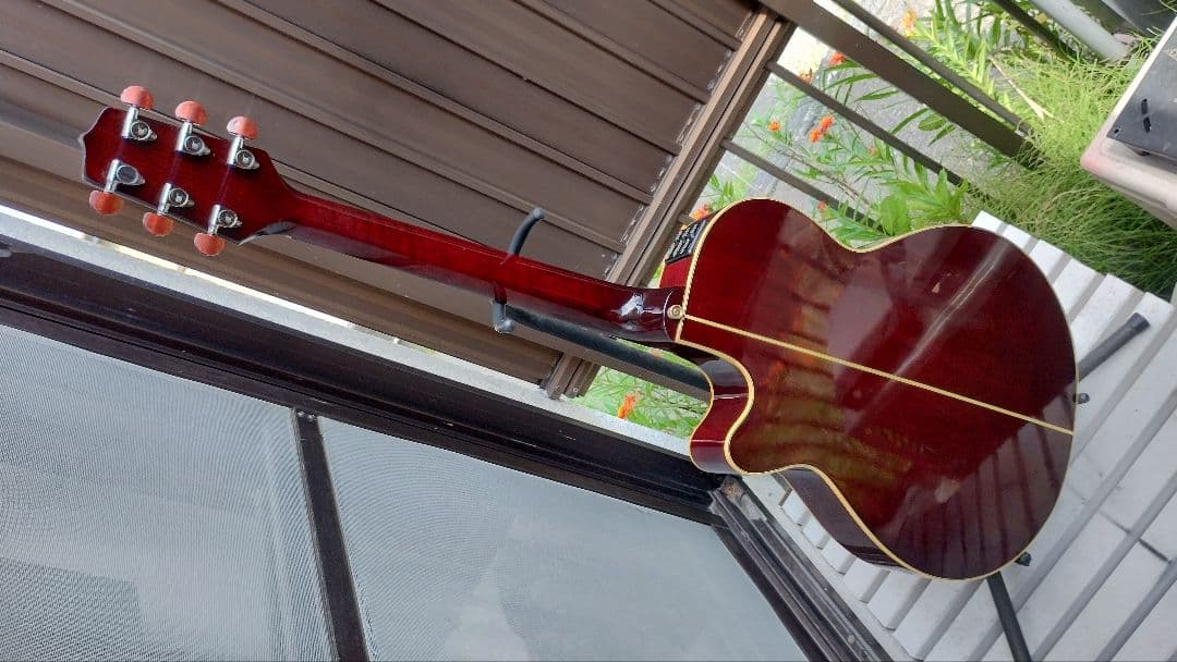 超美品 Takamine 100シリーズ(？)TS 型番不明 PA付きエレアコ