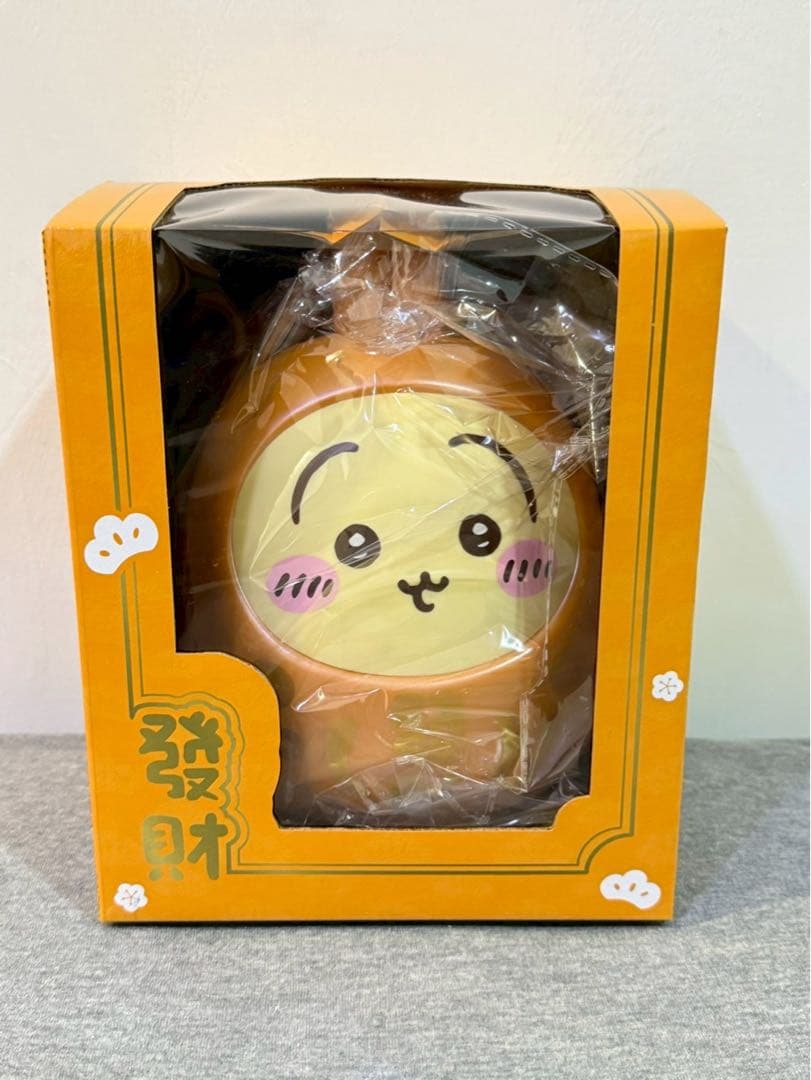 ちいかわ 台湾限定 うさぎ達磨貯金箱　飴箱　だるま　飴あり
