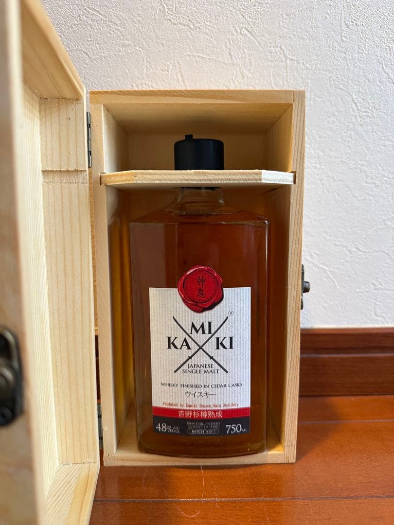 KAMIKI シングルモルトウイスキー 吉野杉樽熟成　化粧箱