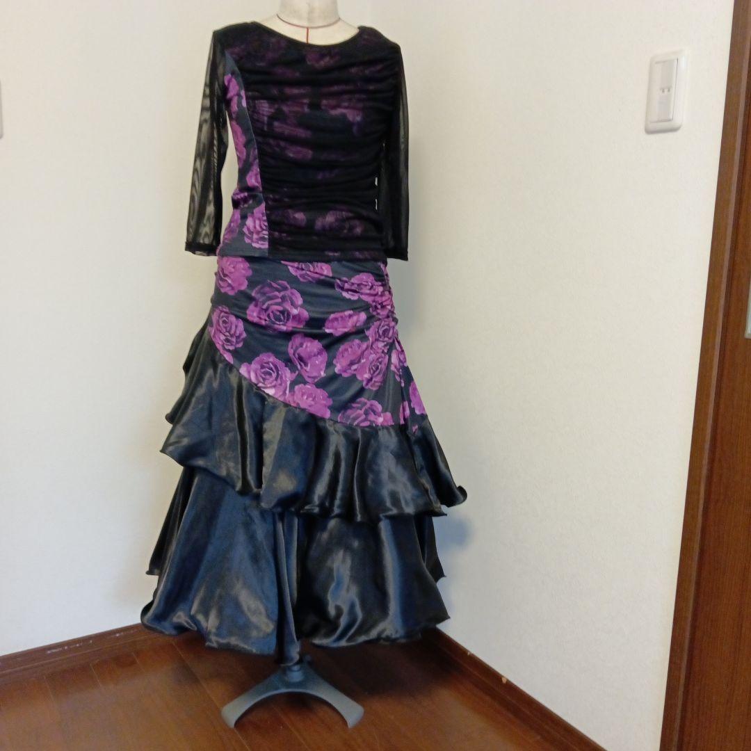 専用✨️豪華✨️社交ダンス用ツ―ピ―スドレス 黒と紫の花柄（M〜Ｌサイズ）