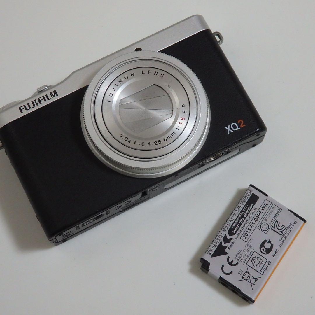 フジフイルム XQ2 シルバー FUJIFILM 動作確認済み