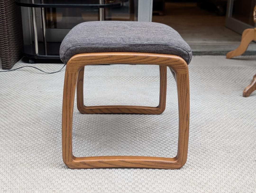 現行☆FUJI FURNITURE／Rauha／リクライニングチェア＋オットマン