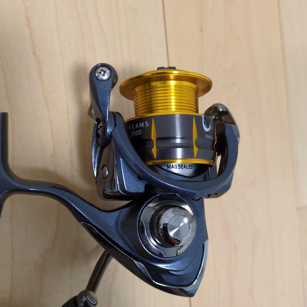 【ボブ】ダイワ 15 フリームス 2500 （未使用)