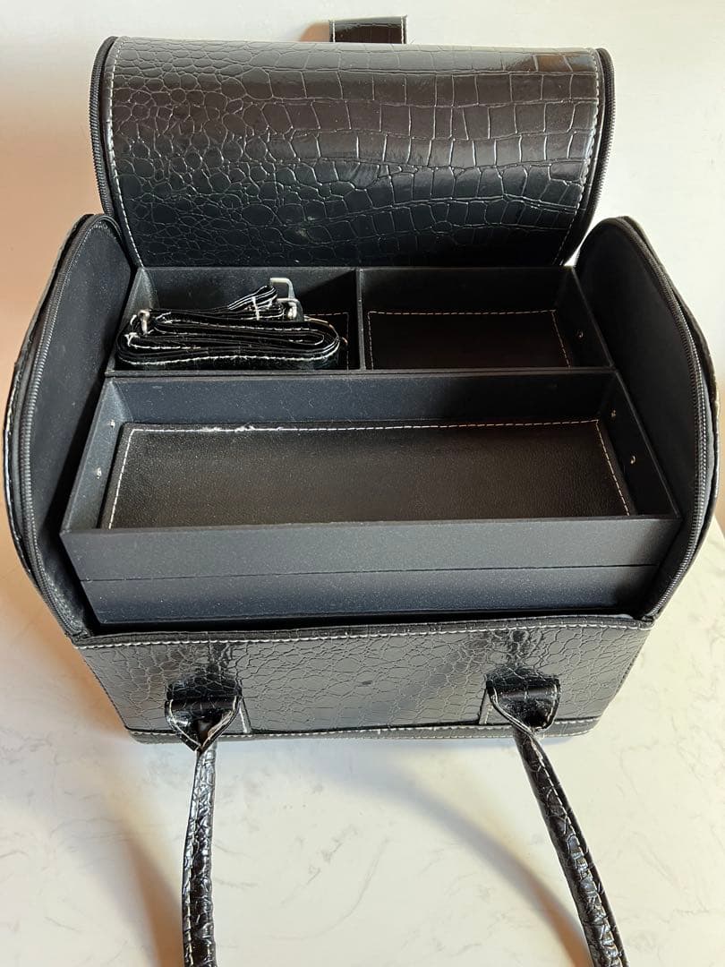 3月18日出品終了　ネイリスト検定3級　2級　セット　筆入とチップのおまけ付き