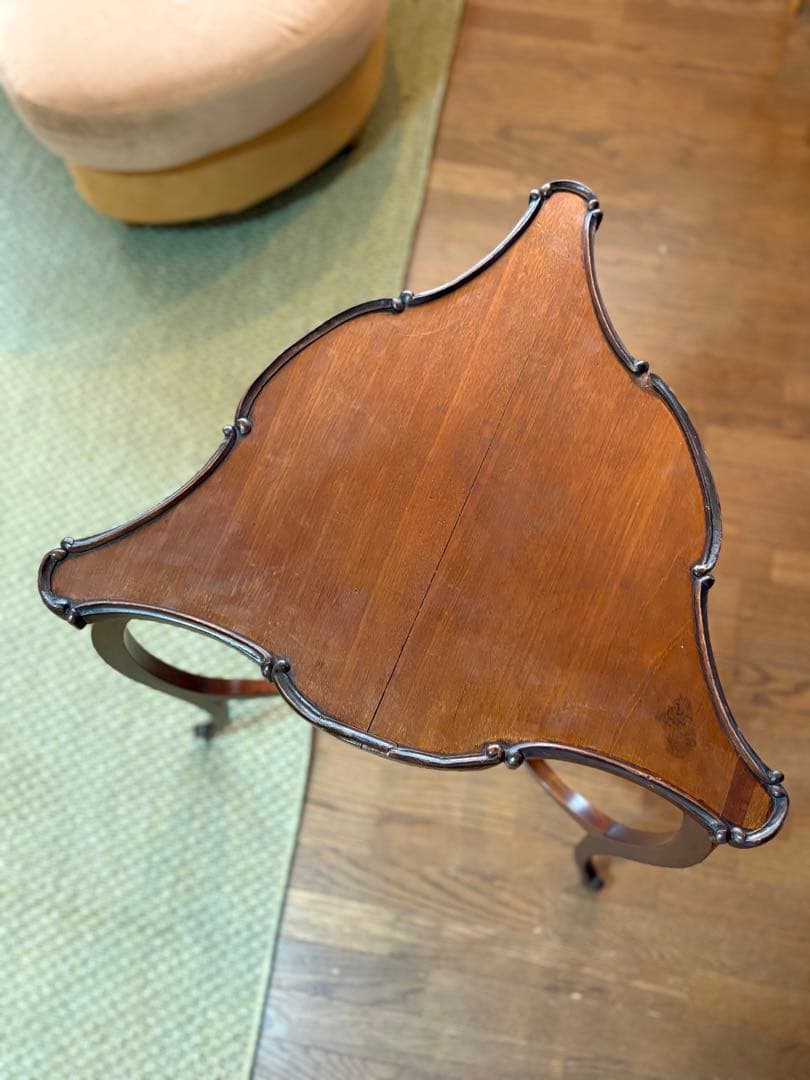 ［配送or引き取り］木製三角形テーブル アンティーク