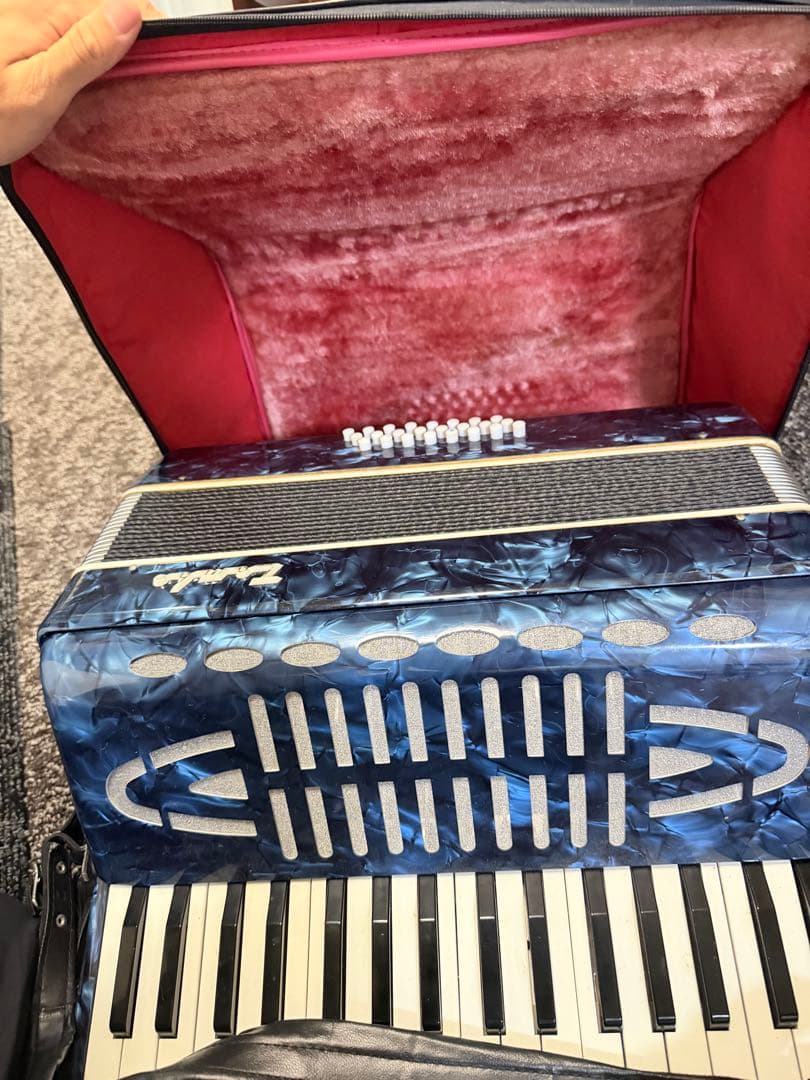 TOMBO 手風琴 No.241 日本製 YAMAHA製ソフトケース付き 中古