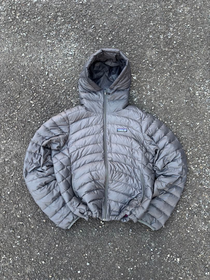 Patagonia Down Sweater Jacket 短丈 テック　グレー