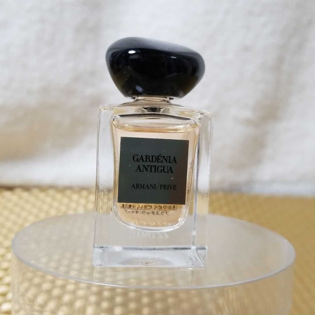 【数量限定品】アルマーニ ビューティー「アルマーニ プリヴェ」ミニボトルセット