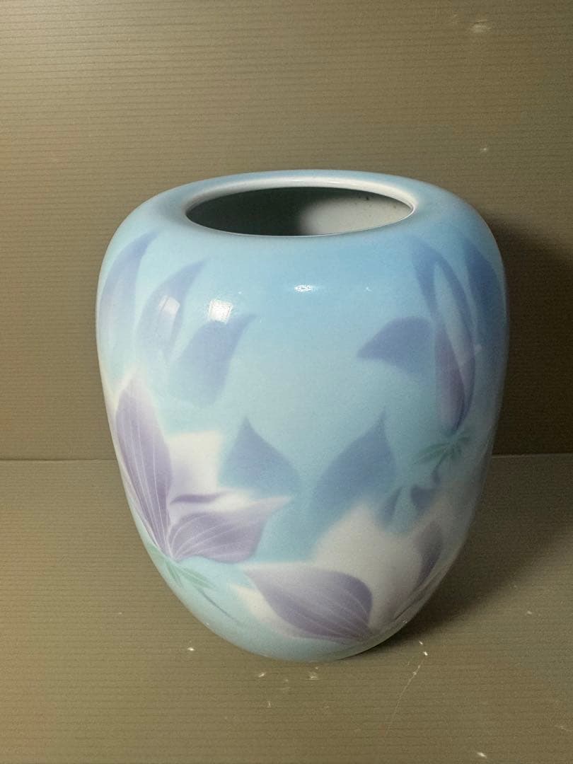 2581 深川製磁　木蓮　花瓶