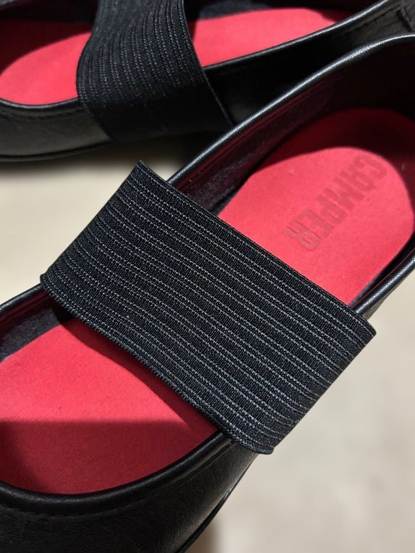 CAMPER カンペール　RIGHT NINA 黒 フラットシューズ