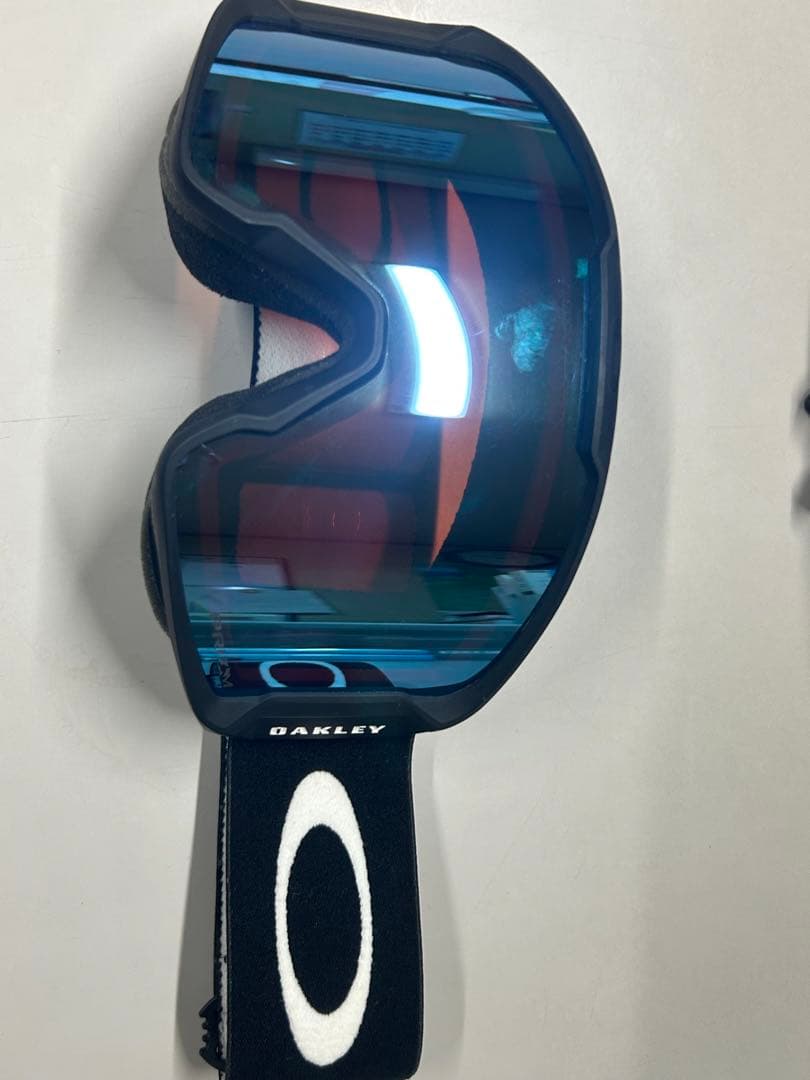 Oakley ヘルメット、ゴーグル