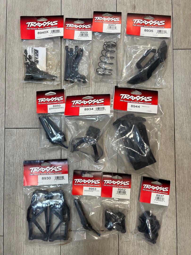 Traxxas ラジコンパーツセット 8935 8967 8929 など