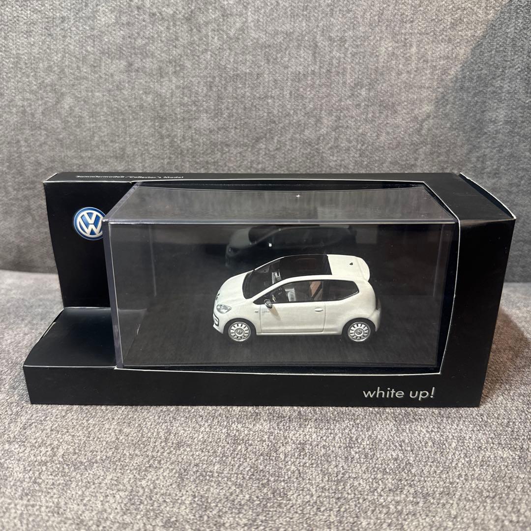 Volkswagen white up! ミニカー 1:43