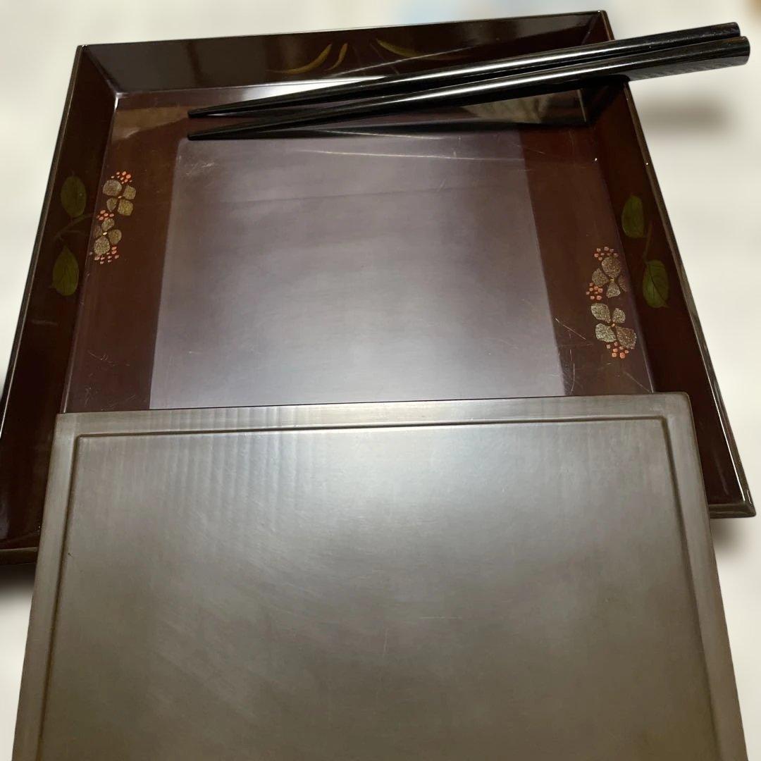 漆器 菓子器　鳥と花のデザイン