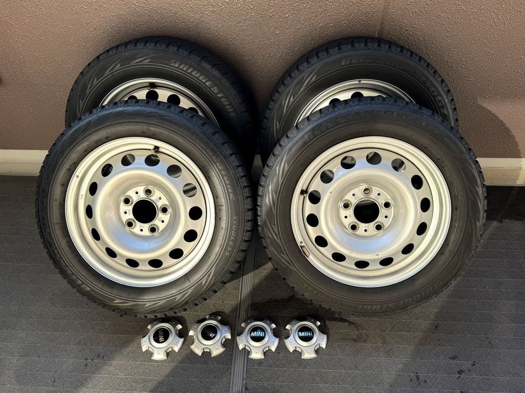 R60 ミニ クロスオーバー 16インチ 純正スチールホイール + スタッドレス