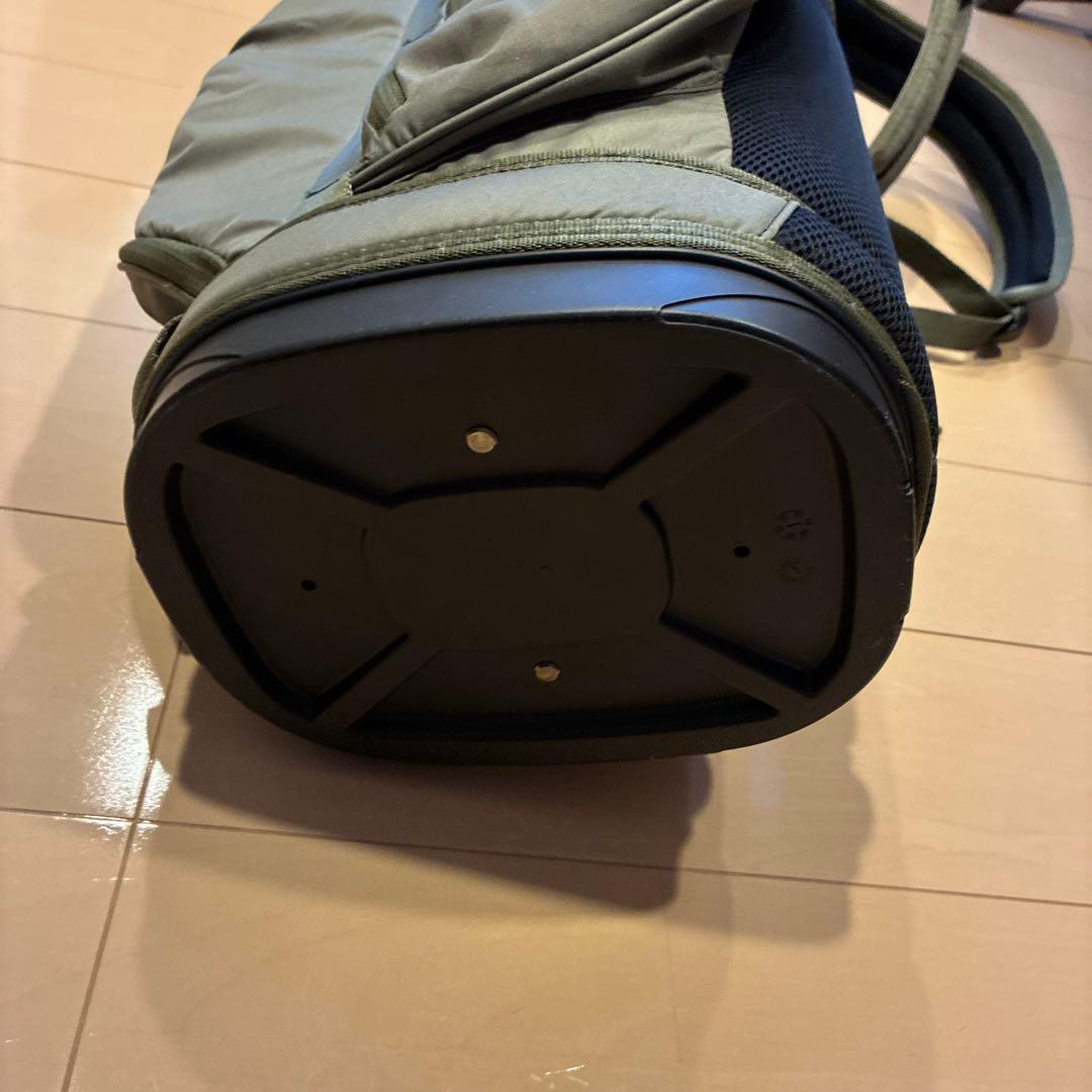 キャディバッグ ミズノ FLOTT 　垂直方向に背負えます　電車移動楽