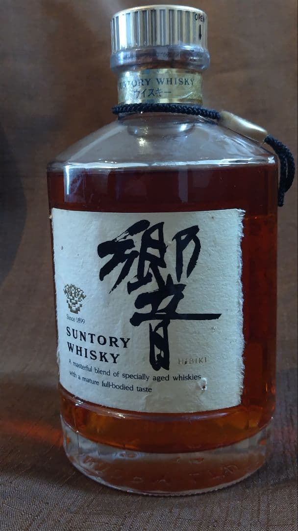 マン樣用　サントリー響　裏ゴールドラベル　年数表記無の希少古酒　写真追加しました