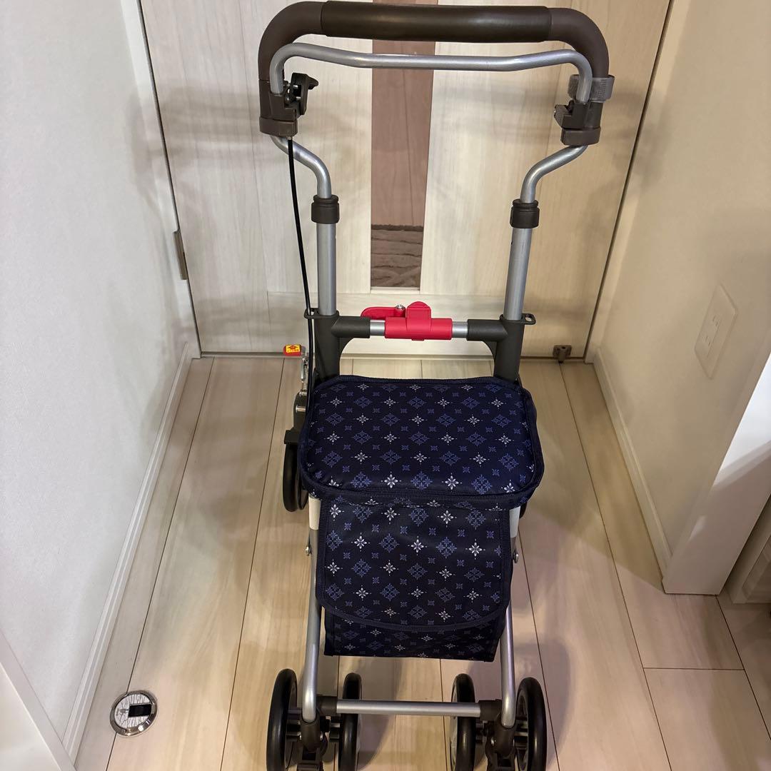 シルバーカー　座面有り、折りたたみ式　島製作所　モート