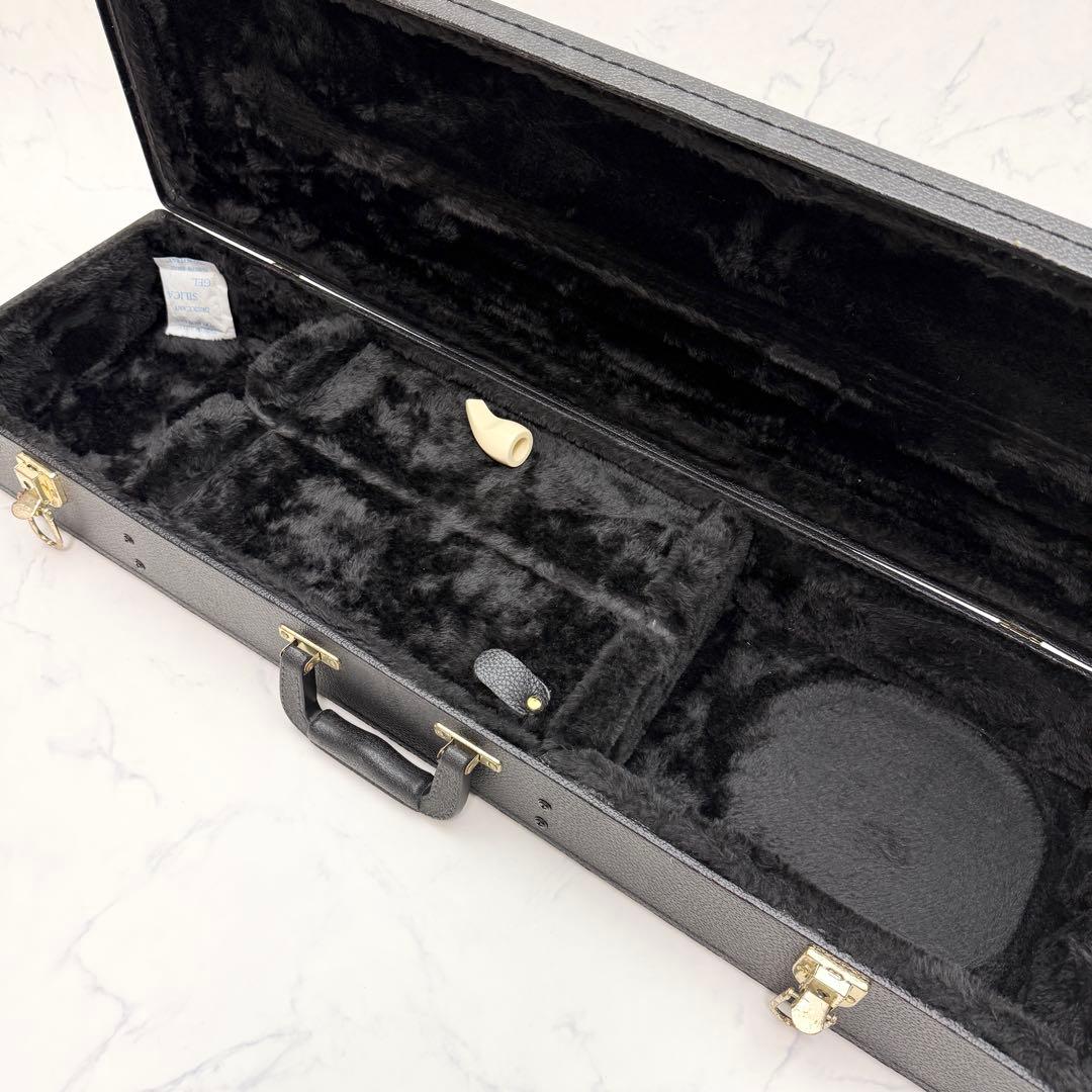 ☆美品☆ 三線 本皮 本革 蛇皮 蛇革 沖縄 三味線 琉球　ハードケース付き