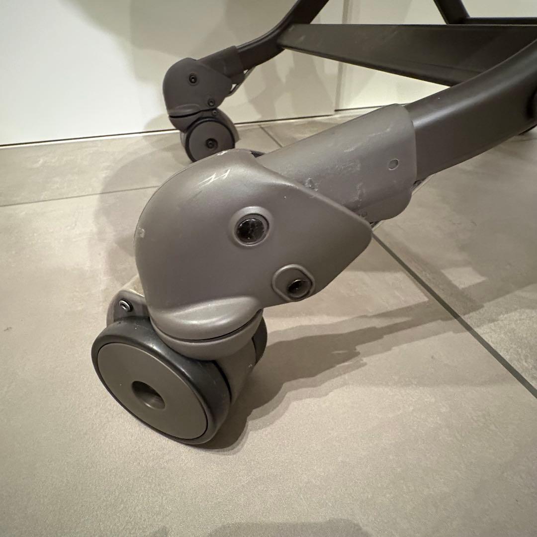 【極美品】ネムリラ コードレス AUTO SWING ハイローチェア