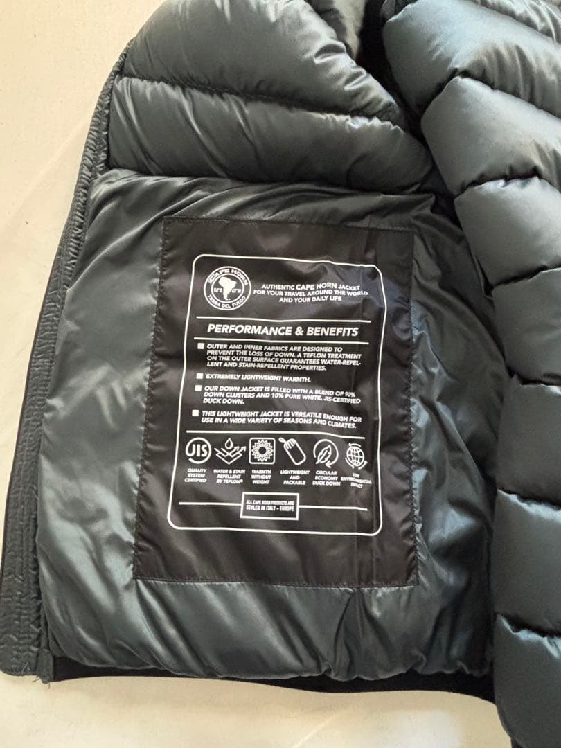 【新品】CAPE HORN ケープホーンダウンベスト ROCA 48