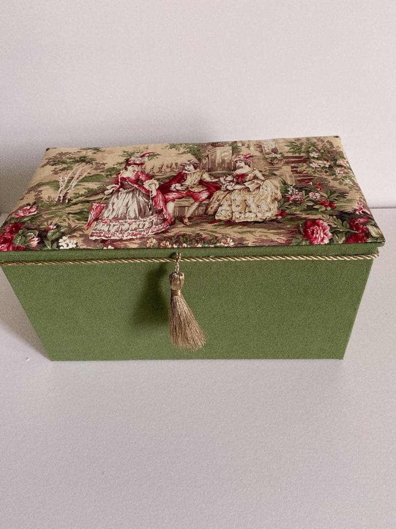 カルトナージュ ボックス、3作品