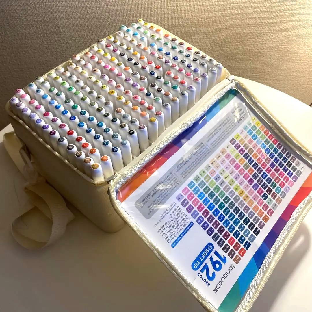 【美品】アクリルマーカー　192色　バック付き　ほぼ未使用　ペン　塗り絵