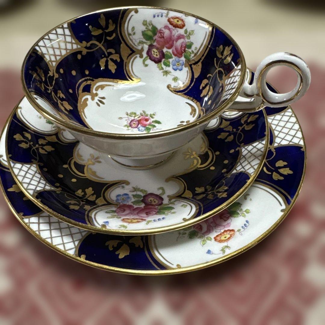 アンティークLivertons のトリオ1920-1939 年